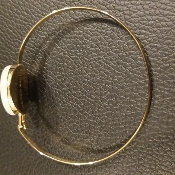 Jewelry - Picture 3 of 5